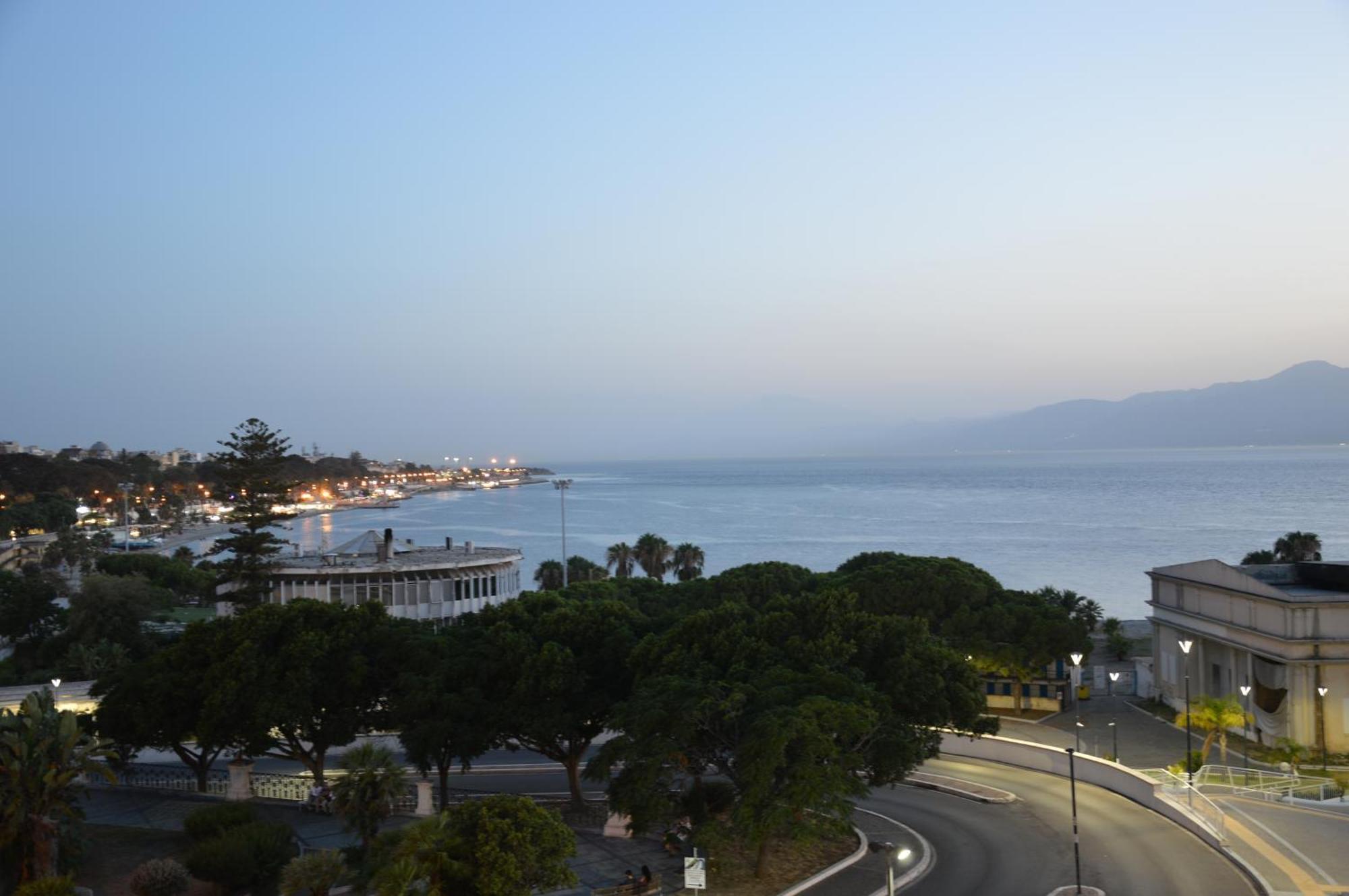 Via Roma Lägenhet Reggio di Calabria Exteriör bild